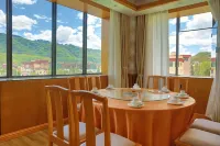 Shangri La Spa Hotel - breakfast