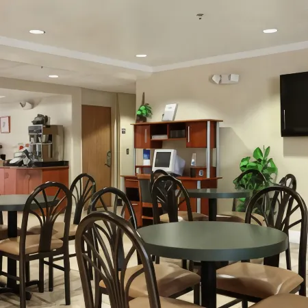 Microtel Inn & Suites by Wyndham Ocala