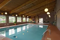 Best Western Plus North Canton Inn  Suites - Pools