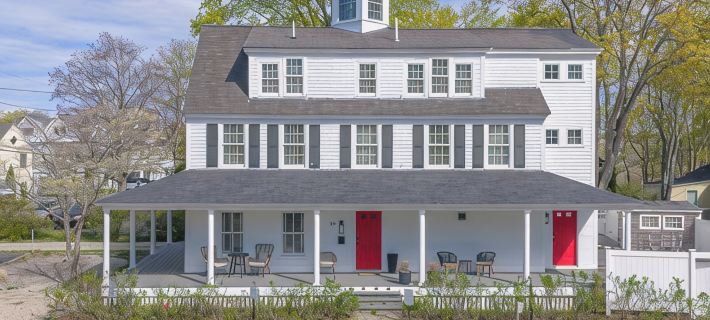 Coastal Spacious Retreat Downtown Kennebunkport Village Hoteles en Kennebunk