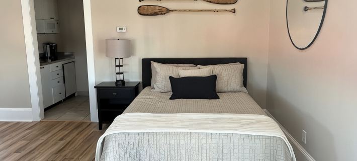 The Captains Quarters located in Cape Charles, VA offers breathtaking views. Hotels in Northampton County