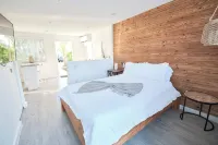 4. Cozy Waterfront Apartment in Key Largo!