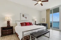 Bella Luna -12th Floor Unit with Fabulous panoramic view of Ole River