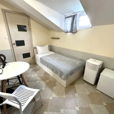 Apartments Aleut โรงแรมใกล้อนุสาวรีย์ Yul Brynner