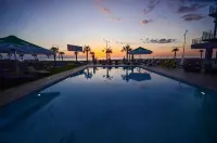 Batumi Palm Hotel - piscina