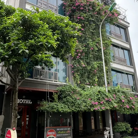 SAKURA BUILDING HOTEL & RESTAURAND