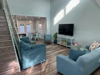 Luxury 3BR Townhouse Walk to Beach • Pet-Friendly • Boat Parking • Sleeps 10 - Boutique
