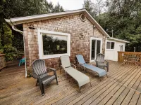 Scenic River Retreat w/ Deck •View •Lawn Games • Wood Stove - 3-Star