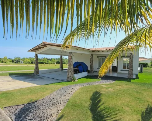 Beach house in Panama city Punta Barco Viejo Hotels in San Carlos