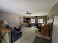 Mancelona Beer Garden, 20 Private Wooded Acres, 3Bed, 2 Bath, Sleeps 10 - Wifi