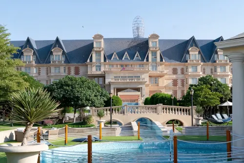 Al Aziziyah Boutique Hotel by the Torch