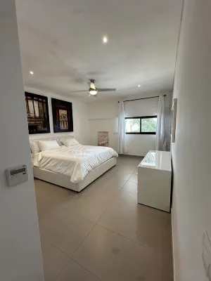 Beachfront Ultra Luxury - New Modern 2 Bed/2.5 Bath