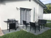 SPACIOUS STUDIO, WASHER/DRYER, BACK YARD, BBQ