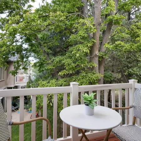 Renovated Modern Townhome in the heart of Holladay