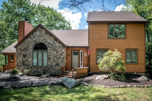Oasis ~Lavish Lake Harmony Beauty-2 Gamerooms, Private Theatre, Firepits,Hot Tub