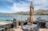 Lake Chelan Waterfront Resort Home- Pool, Boat -STR-0290 - 수영장