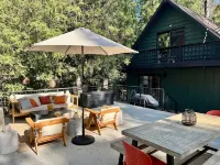 Good Life Cabin- EV-Hot Tub-Lake Access-Pups OK