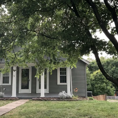 Historic Bardstown Cottage
