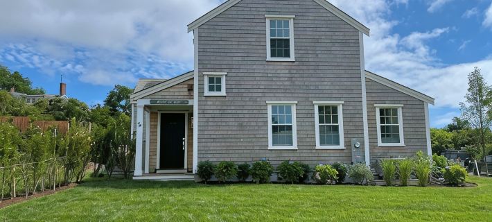 Charming new construction 4br cottage in town Hotels in Nantucket