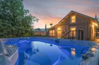 1924 Zion Western Farmhouse - 3-Star