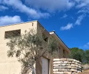 Superbe Villa Neuve et Belle Piscine au Pied des Cévennes ! - วิลล่า