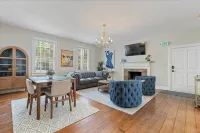 Downtown Huntsville Gem, 2BR Walk to the Square! - 4-Star