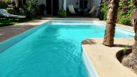 Swimming pool villa in secure residence with dream beach! 150 m from shops - Villas