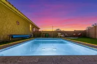 Dual King Suites-Quiet Gateway in Estrella Mt. Ra. - สระว่ายน้ำส่วนตัว