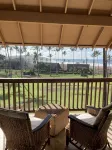 Oceanfront Condo - NEWLY Remodeled furnishings- BEAUTIFUL sunsets every night! - พร้อมWifi