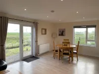 Comfortable well located accommodation in Benbecula - Ramah keluarga