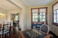 Charming Carnegie Cottage 15 Minutes from Airport & Downtown