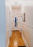 Happy Hen House 2-Bedroom House w/ Amazing Front Porch and Backyard Chickens - Wifi