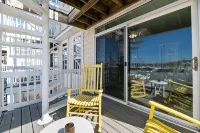 Marina Vista Retreat - 4-Star