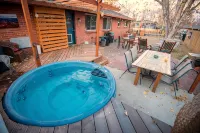 COZY Lower Level 3 Bedroom Private Suite in South Boulder