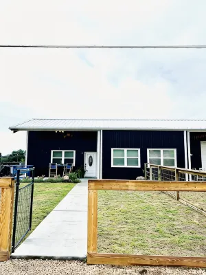 Frick'n Ranch Less Than a Mile from Splashway