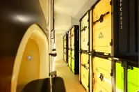 ACE Hostel - Hostels