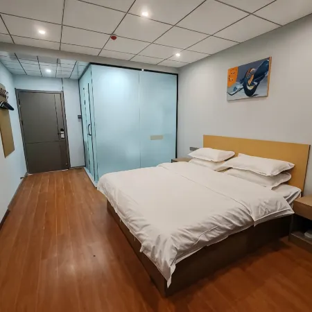 Heyue Hotel