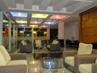 Hotel Prasasti Pacitan 빠찌딴 호텔