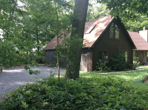 A   warm relaxing  couples retreat  with all the  comforts of home . - con encanto