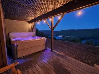 Classy Mountain Top Lake View: One of the Best in PA! Hot Tub, Fire-Pit, Grill - 4-Star