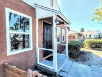 🌊King bed - near SoFi and LAX - free onsite parking Hotele w: Compton