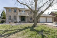Modern Like New LUXURY 3,200 SQ FT Home In An Awesome Location! Sleeps 12!
