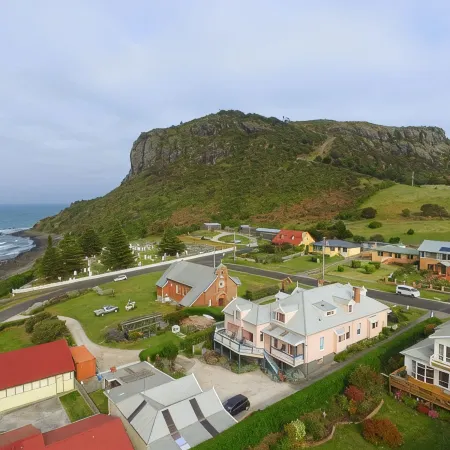 Hanlon Guest House
