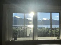 Gorgeous new, 1 bd luxury  apt, offering stunning views of the mountains and bay - Scenic