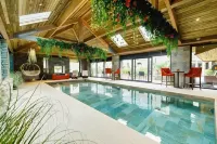 Lanelay Hall Hotel & Spa - Pools