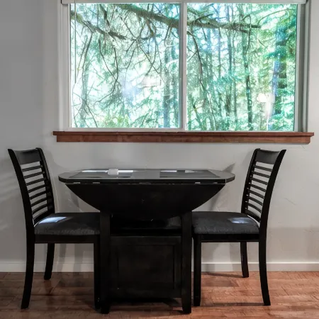 Newly built deluxe cabins, in a private redwood setting near the Smith River