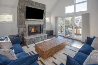 Fully Renovated Condo in Greenspring Community (Mt Snow)