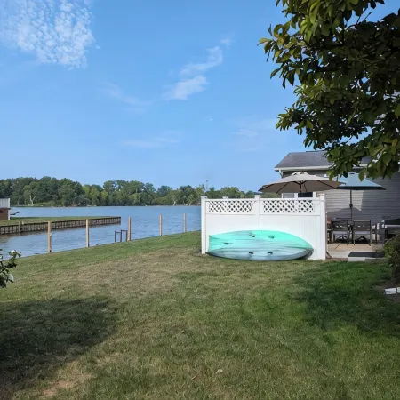 Best Location Water Front.Private Dock.Canoe.Kayak.PaddleBoard,GolfCourseCommnty