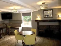 The Coach Hotel - Bãi đậu xe