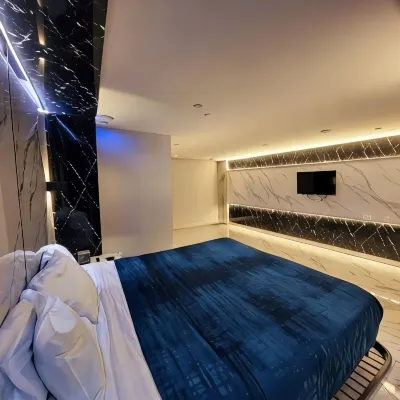 Umbrella Hotel Brooklyn Hotels near Bensonhurst Park